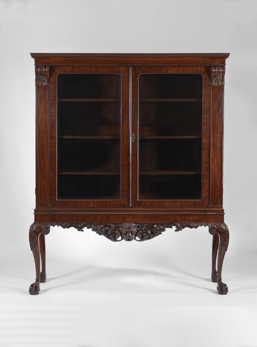 GEORGE II CARVED MAHOGANY DISPLAY CABINET IN THE MANNER OF WILLIAM KENT