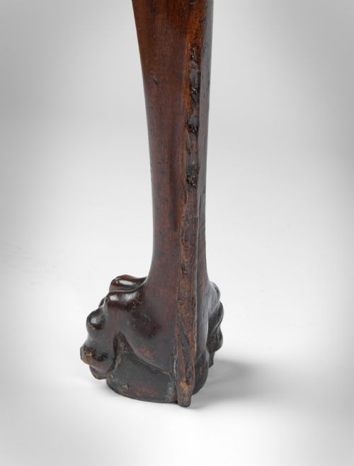 GEORGE II CARVED MAHOGANY DISPLAY CABINET IN THE MANNER OF WILLIAM KENT - ADDITIONAL PHOTO 10