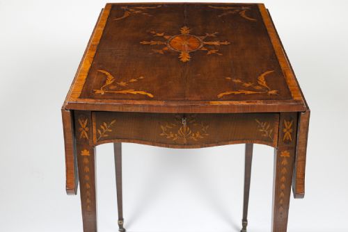 SHERATON HAREWOOD AND MARQUETRY PEMBROKE TABLE - ADDITIONAL PHOTO 4