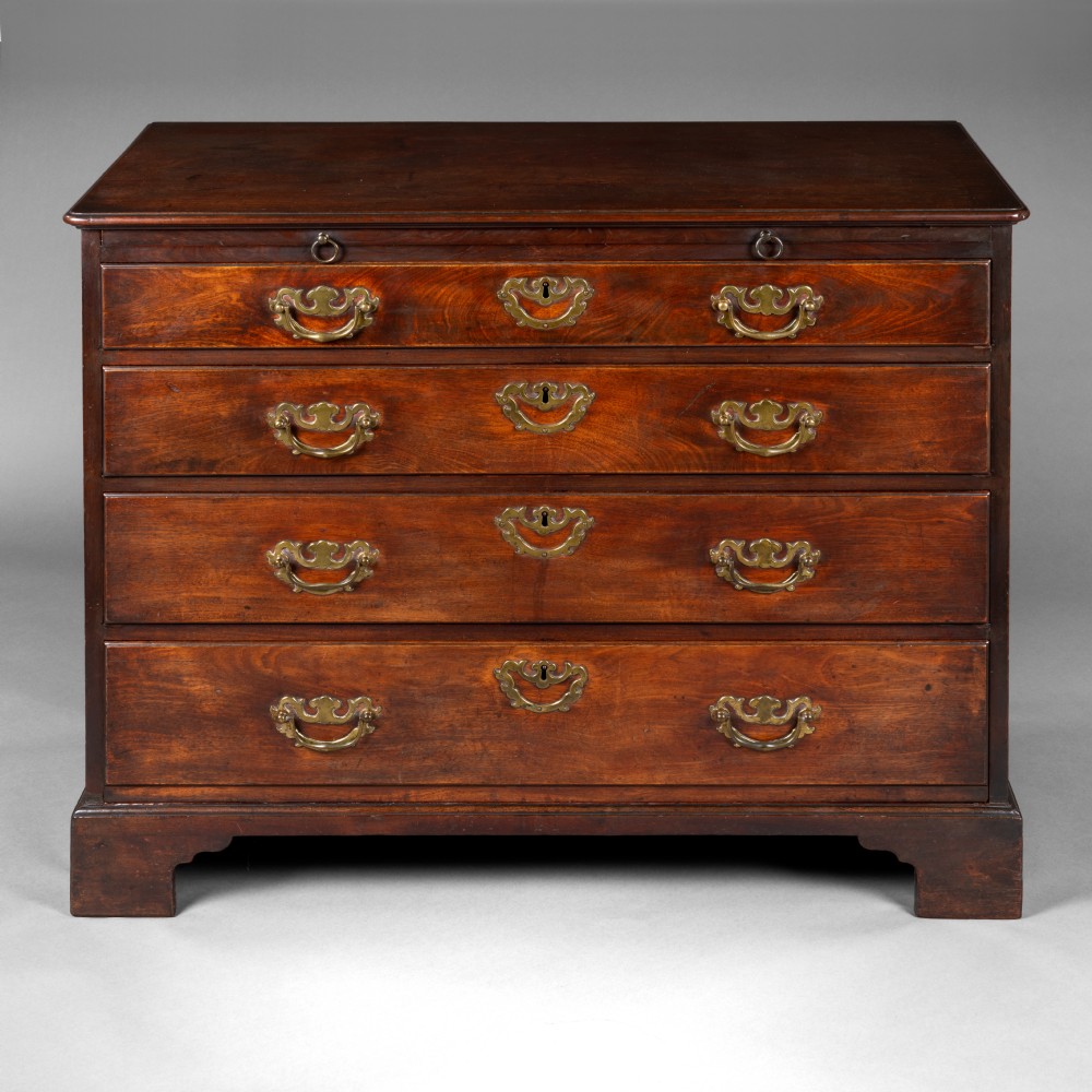 George II mahogany chest of drawers