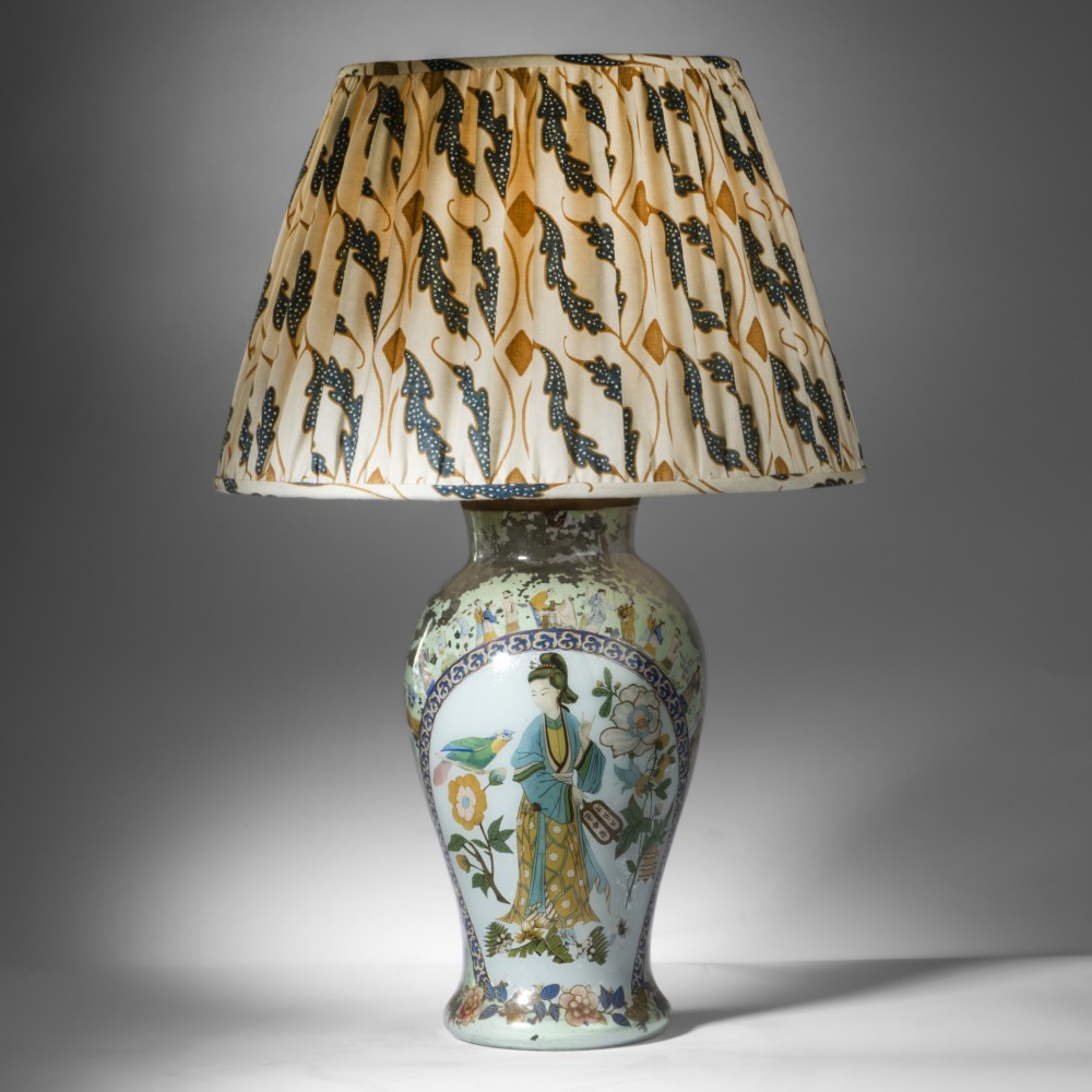 Nineteenth Century Chinoiserie Decalcomania Table Lamp