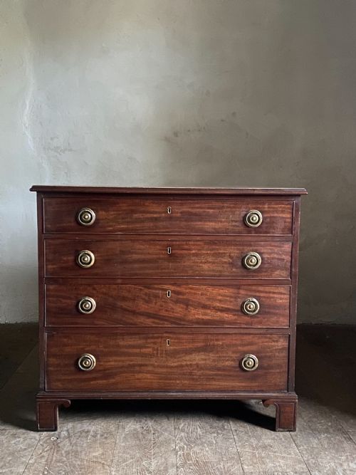 hepplewhite mahogany dressing chest of drawers - CATEGORY: ANTIQUE CHEST OF DRAWERS - DATED 18TH CENTURY