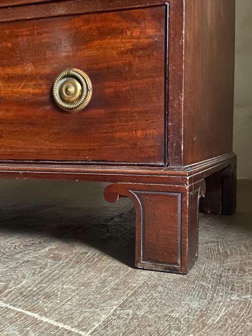 HEPPLEWHITE MAHOGANY DRESSING CHEST OF DRAWERS - ADDITIONAL PHOTO 5