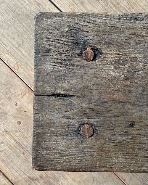 RUSTIC ANTIQUE OAK STOOL LOW TABLE - ADDITIONAL PHOTO 3