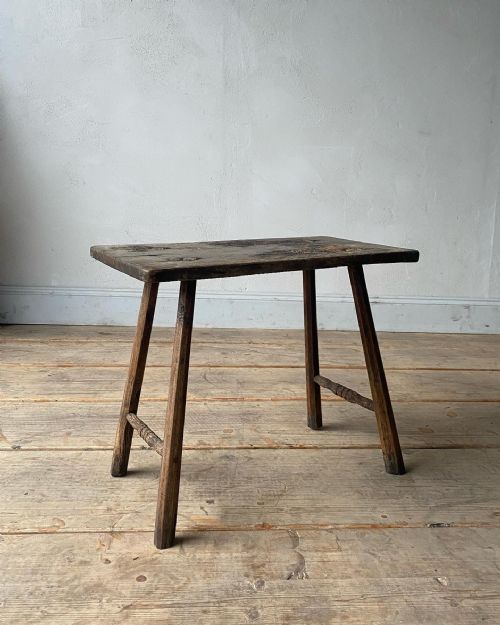 RUSTIC ANTIQUE OAK STOOL LOW TABLE - ADDITIONAL PHOTO 5