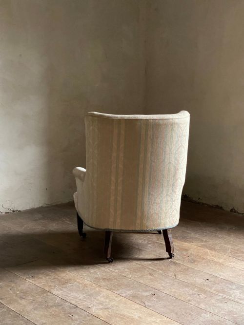 19THC UPHOLSTERED ARMCHAIR - ADDITIONAL PHOTO 6