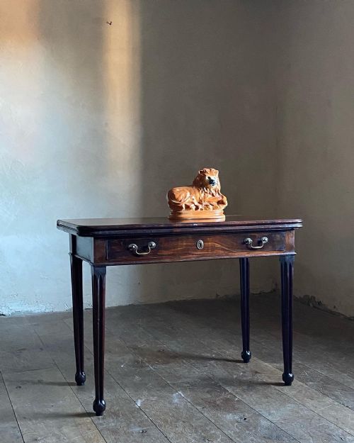 GEORGIAN MAHOGANY TEA TABLE - ADDITIONAL PHOTO 6