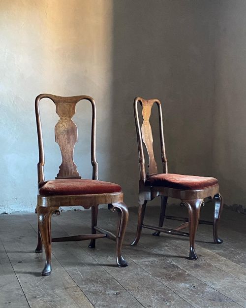 A PAIR OF QUEEN ANNE SIDE CHAIRS - ADDITIONAL PHOTO 7