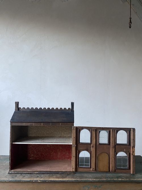 ANTIQUE ENGLISH 19THC DOLLS HOUSE - ADDITIONAL PHOTO 9