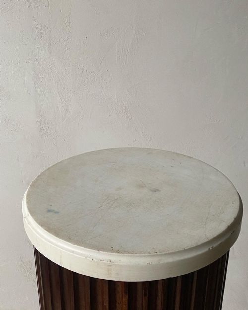 19THC FLUTED MAHOGANY PEDESTAL COLUMN - ADDITIONAL PHOTO 5
