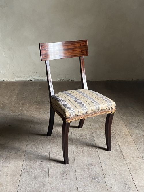 A PAIR OF REGENCY DINING CHAIRS - ADDITIONAL PHOTO 5