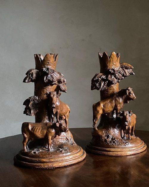 19THC CARVED SWISS BRIENZER BLACK FOREST COWS - ADDITIONAL PHOTO 1