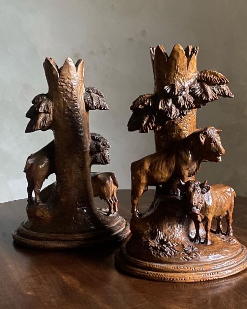 19THC CARVED SWISS BRIENZER BLACK FOREST COWS - ADDITIONAL PHOTO 4
