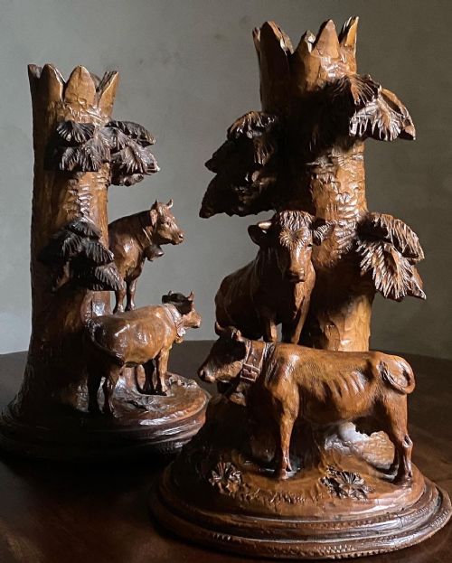 19THC CARVED SWISS BRIENZER BLACK FOREST COWS - ADDITIONAL PHOTO 8