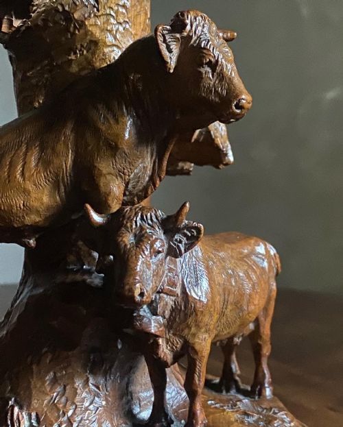 19THC CARVED SWISS BRIENZER BLACK FOREST COWS - ADDITIONAL PHOTO 9