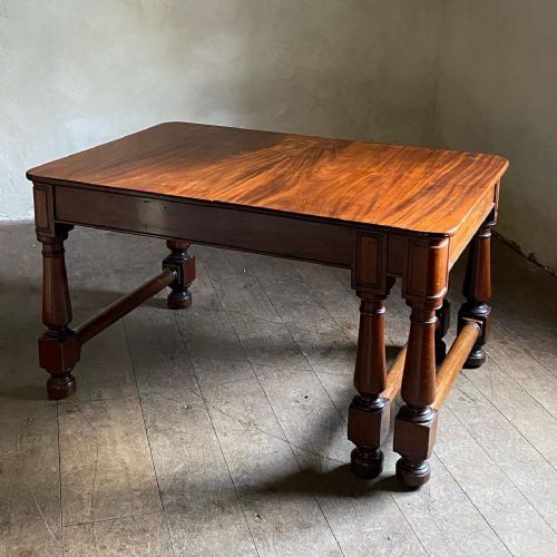19thc mahogany extending table - CATEGORY: ANTIQUE TABLES - DATED REGENCY