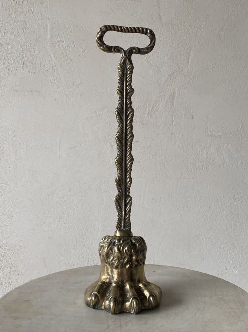 19THC BRASS HAIRY PAW DOOR PORTER - ADDITIONAL PHOTO 4