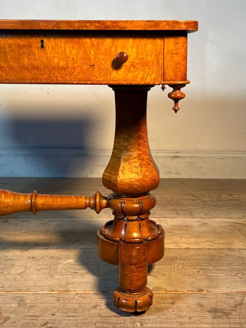 LATE REGENCY BIRDSEYE MAPLE WRITING TABLE - ADDITIONAL PHOTO 4