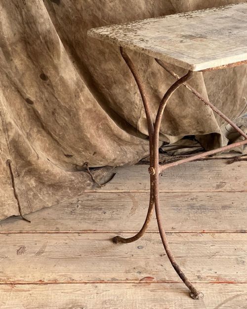 WROUGHT IRON AND MARBLE TOP GARDEN TABLE - ADDITIONAL PHOTO 3