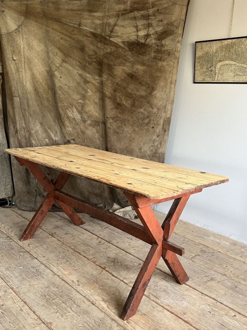 19THC X FRAME TAVERN TABLE - ADDITIONAL PHOTO 5