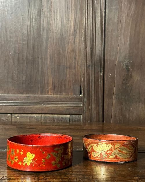 TWO REGENCY RED PAPIERMCH COASTERS - ADDITIONAL PHOTO 1