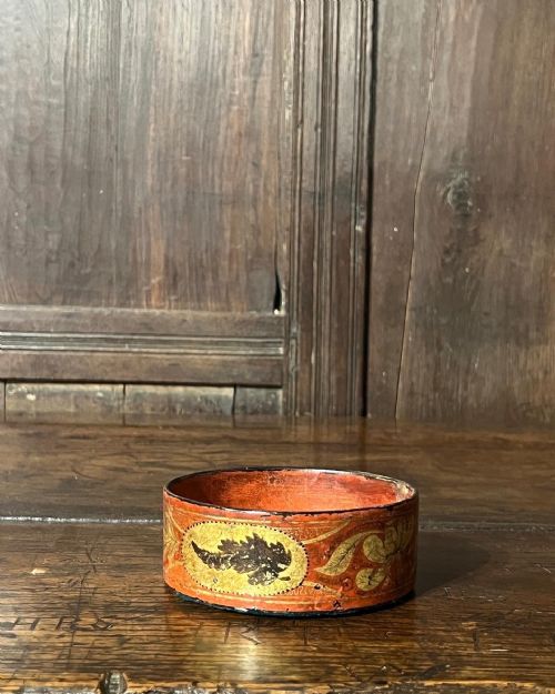 TWO REGENCY RED PAPIERMCH COASTERS - ADDITIONAL PHOTO 6