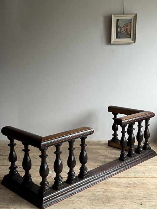 large oak club fender - CATEGORY: ANTIQUE FIREPLACES - DATED 19TH CENTURY