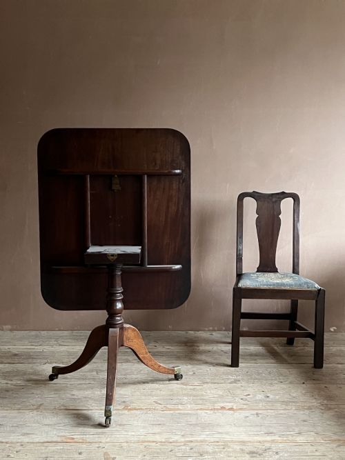 george iii mahogany breakfast table - CATEGORY: ANTIQUE TABLES - DATED GEORGIAN