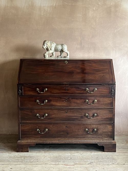 george iii mahogany bureau - CATEGORY: ANTIQUE BUREAU - DATED 18TH CENTURY