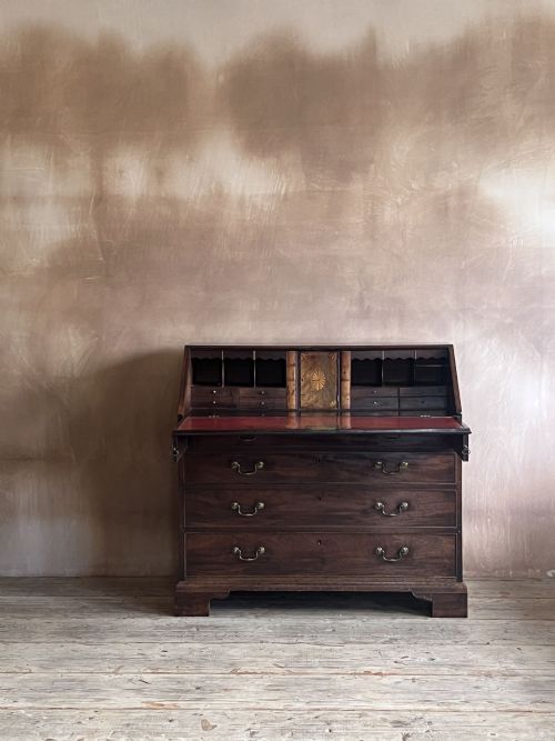 GEORGE III MAHOGANY BUREAU - ADDITIONAL PHOTO 1