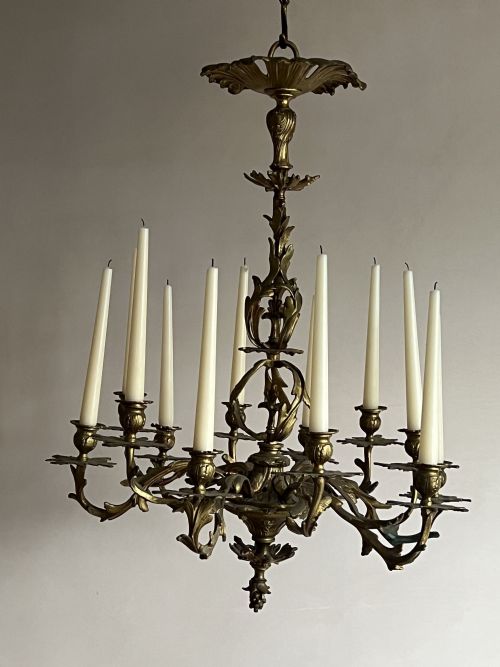 12 ARM GILT BRASS CANDELABRA - ADDITIONAL PHOTO 1
