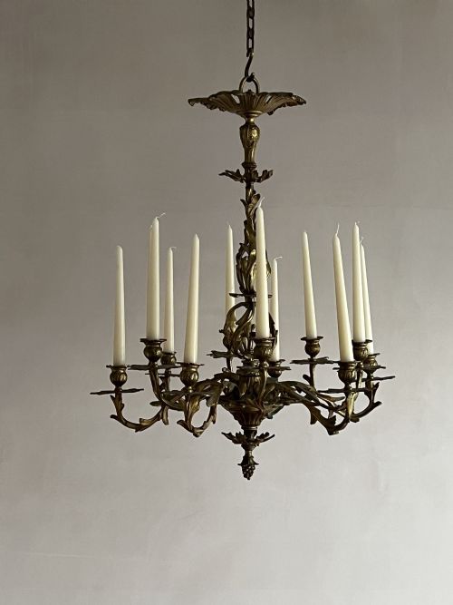 12 ARM GILT BRASS CANDELABRA - ADDITIONAL PHOTO 7