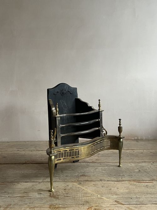 GEORGIAN STYLE FIRE BASKET - ADDITIONAL PHOTO 1