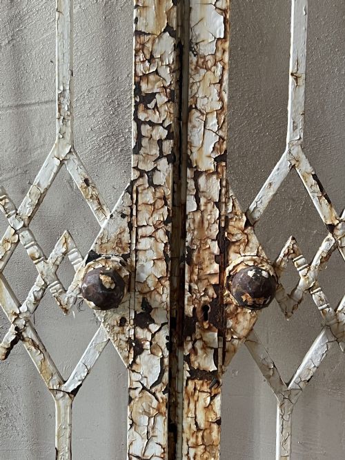 ANTIQUE CAST IRON GATES - ADDITIONAL PHOTO 2