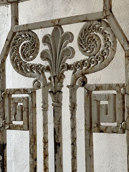 ANTIQUE CAST IRON GATES - ADDITIONAL PHOTO 6