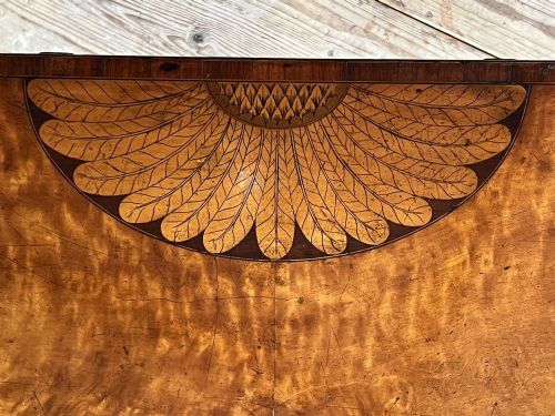 18THC SATINWOOD DEMI LUNE CARD TABLE - ADDITIONAL PHOTO 3
