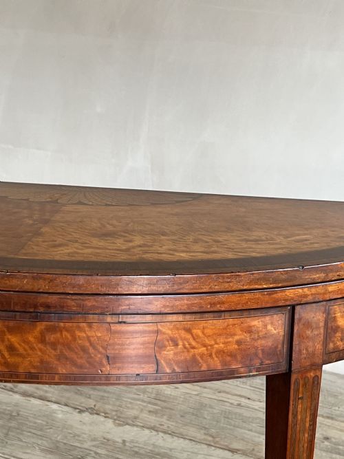 18THC SATINWOOD DEMI LUNE CARD TABLE - ADDITIONAL PHOTO 6