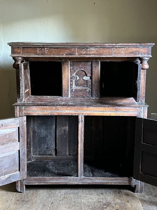 17THC OAK PRESS OR COURT CUPBOARD - ADDITIONAL PHOTO 10