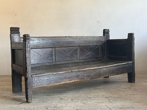 PRIMITIVE BENCH - ADDITIONAL PHOTO 7
