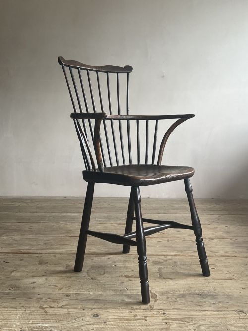 18THC COMB BACK WINDSOR CHAIR - ADDITIONAL PHOTO 1