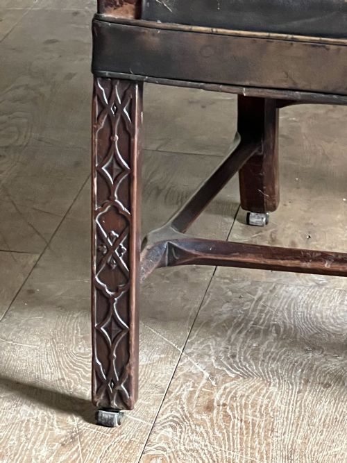 CHIPPENDALE STYLE GAINSBOROUGH LIBRARY CHAIR - ADDITIONAL PHOTO 3