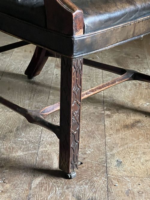 CHIPPENDALE STYLE GAINSBOROUGH LIBRARY CHAIR - ADDITIONAL PHOTO 7