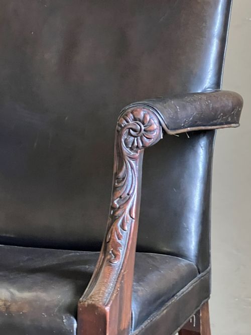 CHIPPENDALE STYLE GAINSBOROUGH LIBRARY CHAIR - ADDITIONAL PHOTO 8