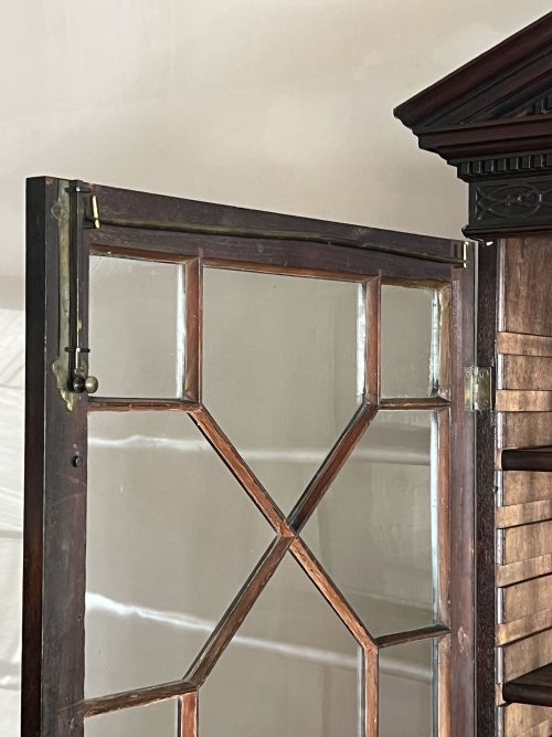 18THC MAHOGANY BUREAU BOOKCASE - ADDITIONAL PHOTO 5