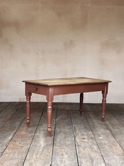 SCRUB TOP TABLE WITH PAINTED RED LEGS - ADDITIONAL PHOTO 2