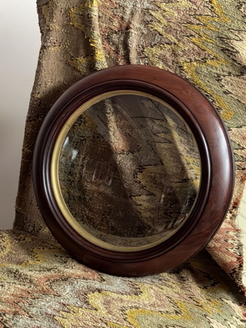 19THC MAHOGANY CONVEX GLASS PICTURE FRAME - ADDITIONAL PHOTO 3