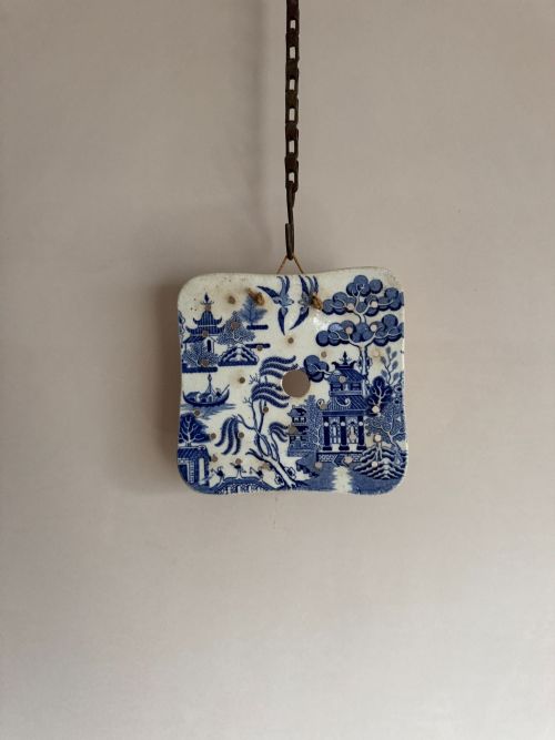 willow pattern drainer - CATEGORY: ANTIQUE CERAMICS - DATED 19TH CENTURY