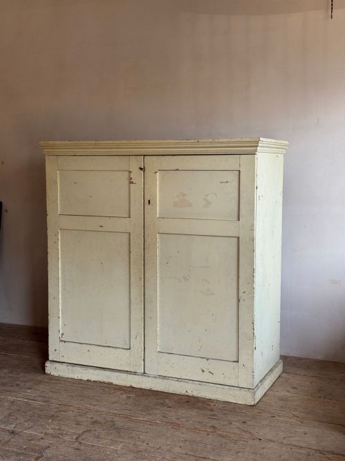 GEORGIAN PINE CUPBOARD - ADDITIONAL PHOTO 7