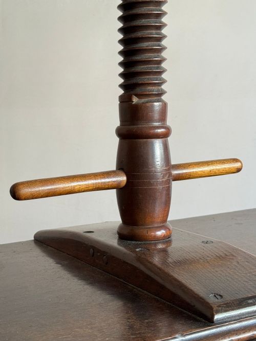 GEORGIAN OAK BOOK PRESS TABLE - ADDITIONAL PHOTO 6