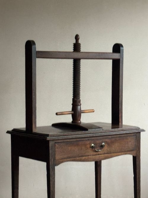 GEORGIAN OAK BOOK PRESS TABLE - ADDITIONAL PHOTO 11